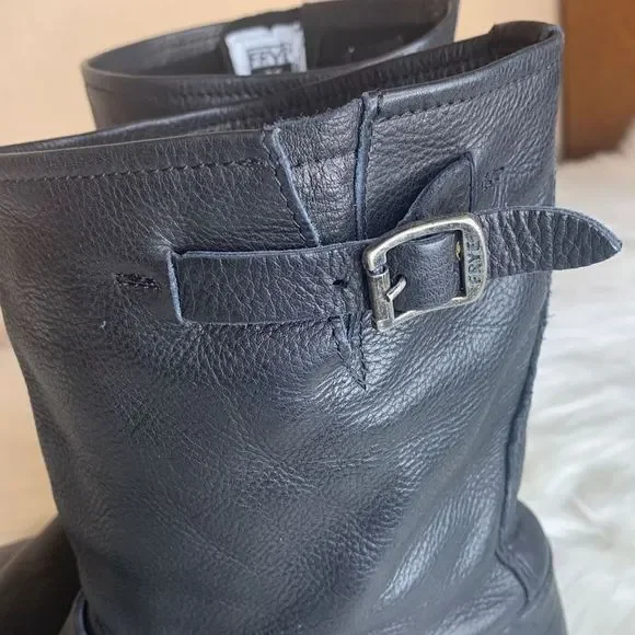 Frye Womens Veronica Short Bootie
Boots Black Leather Slouchy Moto
Ankle Boots S - Picture 9 of 16